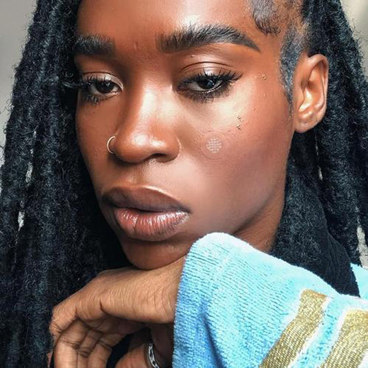 How To Distinguish a Hormonal Zit From a Common Zit?