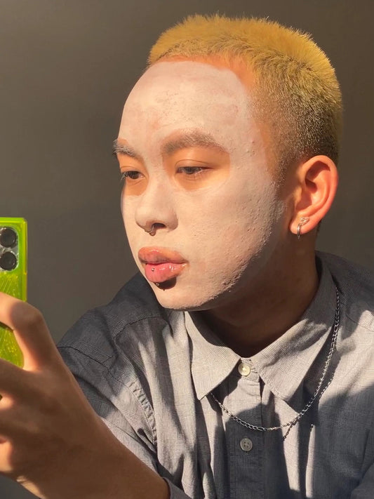 Hot Tips For Getting Oily, Shiny Skin Under Control