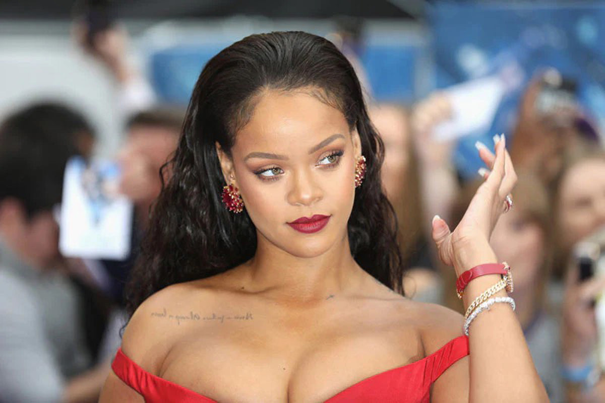 ZitSticka Rihanna confident